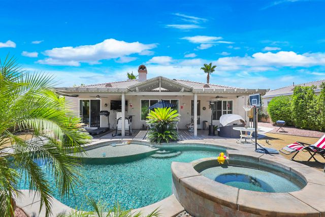 79958 Parkway Esplanade N, La Quinta, CA 92253