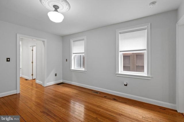 2038 E PRATT ST, Baltimore, MD 21231