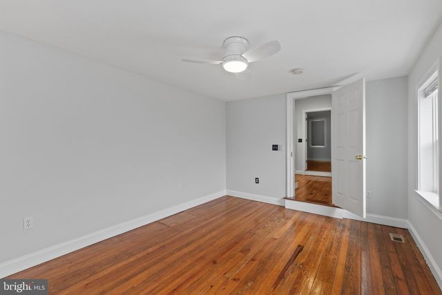 2038 E PRATT ST, Baltimore, MD 21231