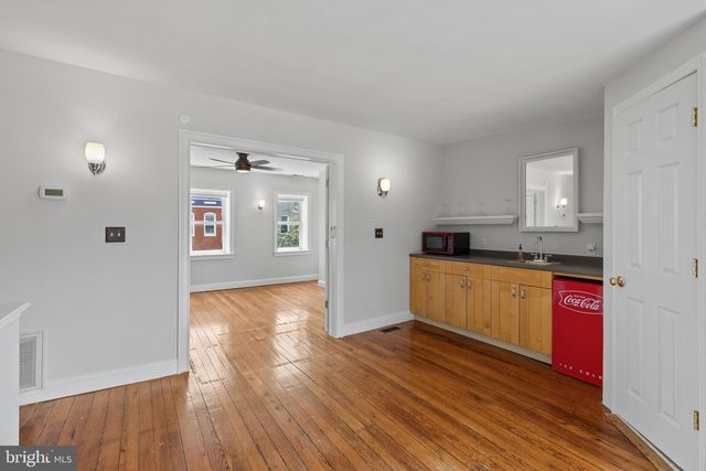 2038 E PRATT ST, Baltimore, MD 21231