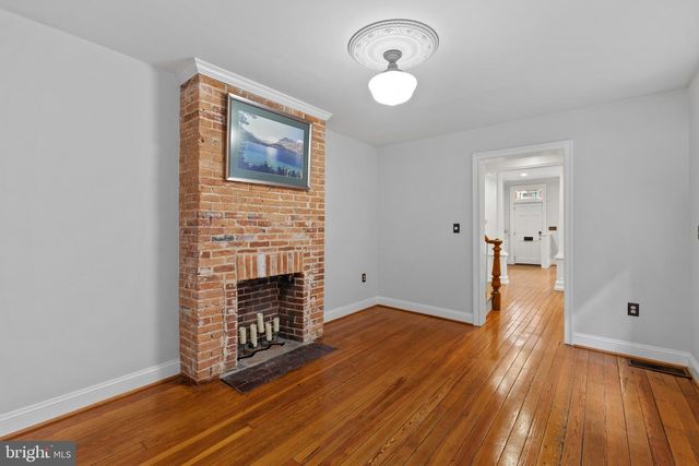 2038 E PRATT ST, Baltimore, MD 21231