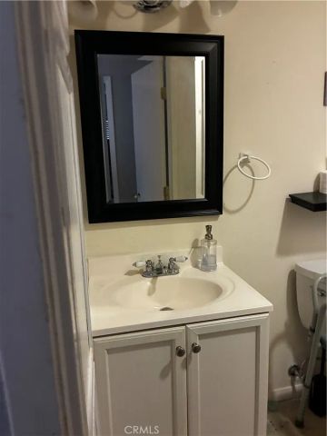 575 N Villa Court 107, Palm Springs, CA 92262