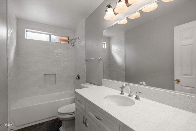 3212 Chuckwagon Street, Bakersfield, CA 93312