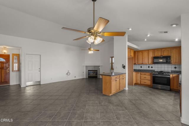 3212 Chuckwagon Street, Bakersfield, CA 93312