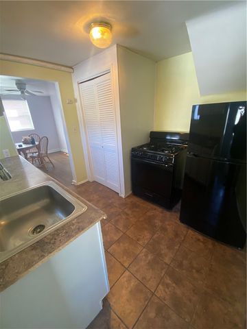 210 Maple Ln, Neville Twp, PA 15225