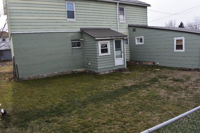 210 Maple Ln, Neville Twp, PA 15225