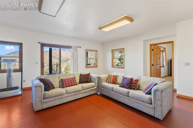 9110 Mountain Road, Cascade, CO 80809