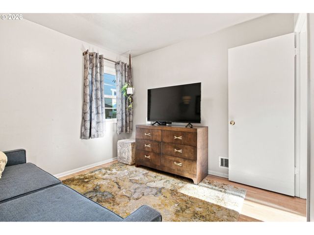 3636 N BALDWIN St, Portland, OR 97217