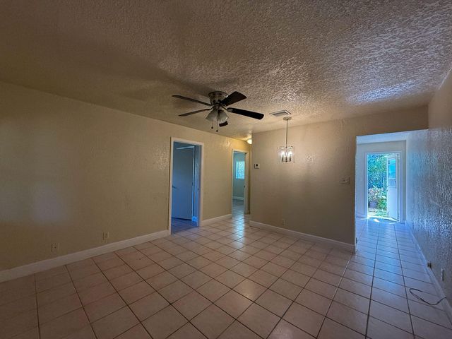 5720 NW 15th Street, Lauderhill, FL 33313