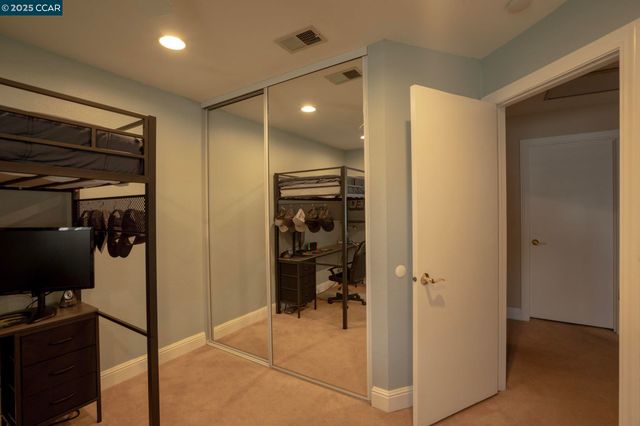 4962 Shadowfalls Dr, Martinez, CA 94553