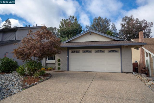 4962 Shadowfalls Dr, Martinez, CA 94553