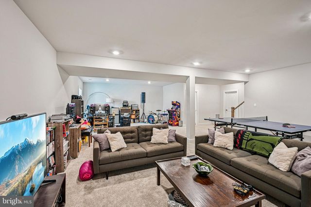 602 SOUSA LN, West Chester, PA 19380