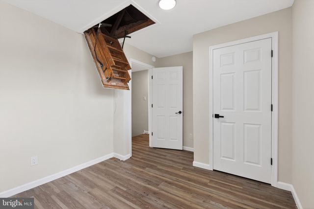 12 HERON CT, Newark, DE 19702