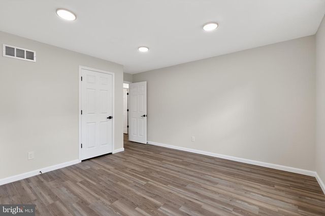 12 HERON CT, Newark, DE 19702