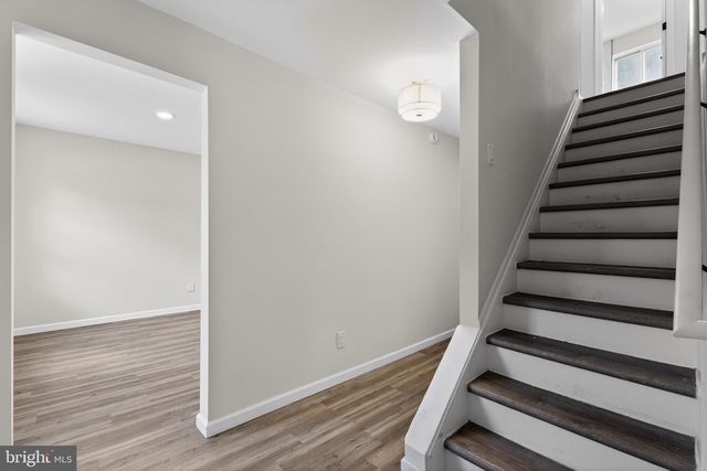 12 HERON CT, Newark, DE 19702