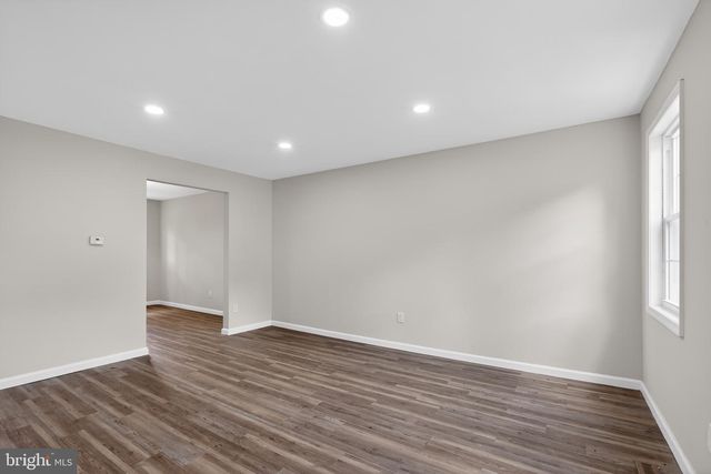 12 HERON CT, Newark, DE 19702