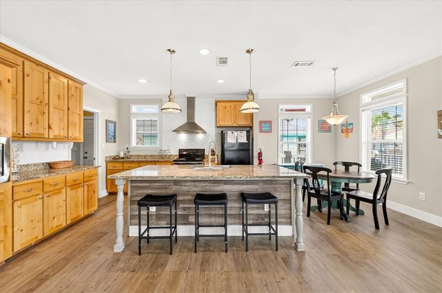 618 Dolphin Cr, Port Aransas, TX 78373