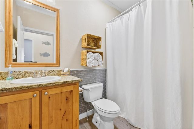618 Dolphin Cr, Port Aransas, TX 78373