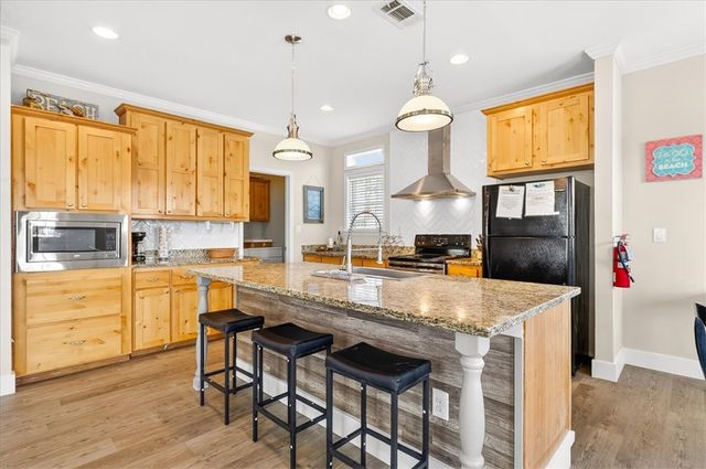 618 Dolphin Cr, Port Aransas, TX 78373