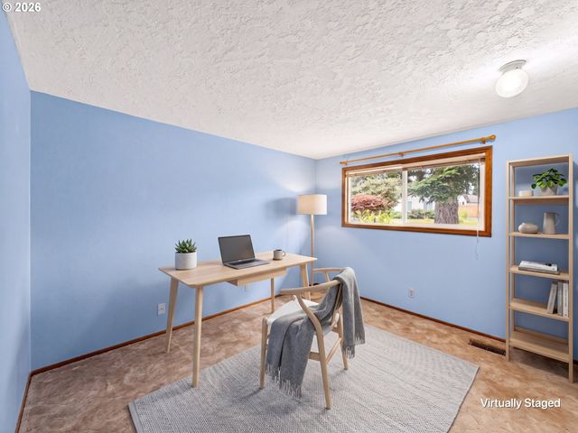 4847 CAPISTRANO Ct Ne, Salem, OR 97305