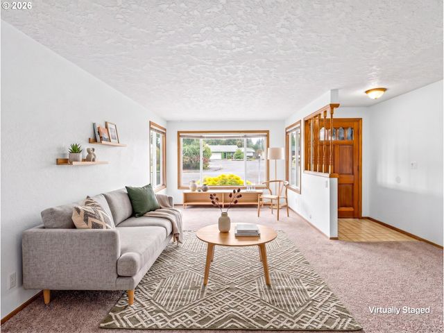 4847 CAPISTRANO Ct Ne, Salem, OR 97305