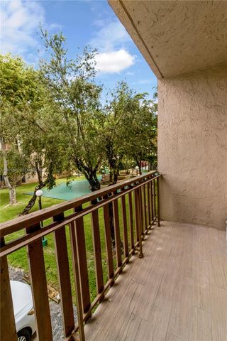 4855 NW 7th St 206-6, Miami, FL 33126