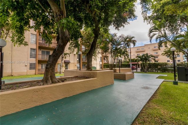 4855 NW 7th St 206-6, Miami, FL 33126