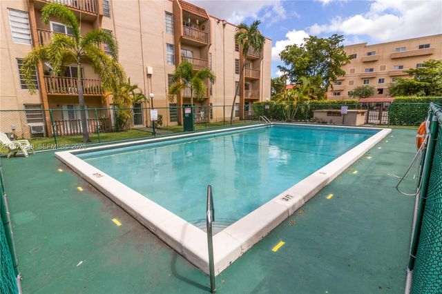 4855 NW 7th St 206-6, Miami, FL 33126