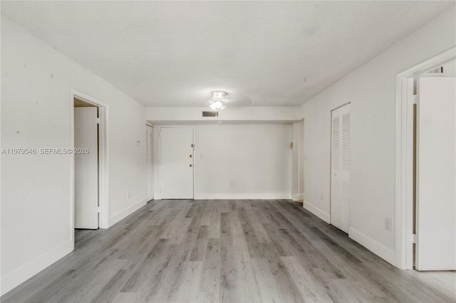 4855 NW 7th St 206-6, Miami, FL 33126