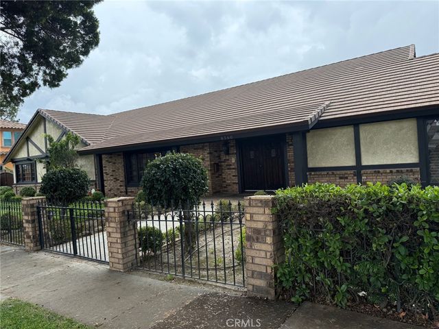 8560 Cherokee Drive, Downey, CA 90241