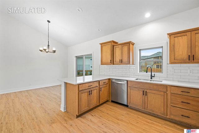 809 Middleton Avenue, Lincoln, NE 68521