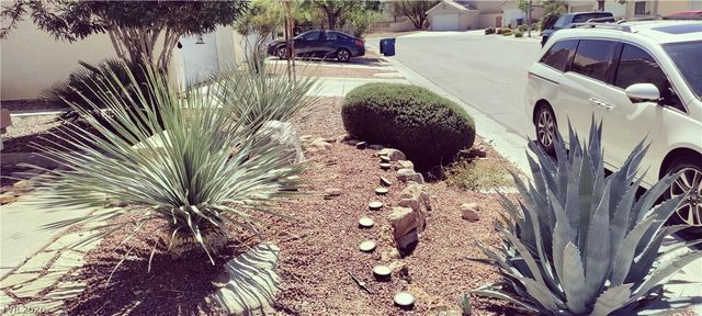 5848 Sleepy Spruce Street, Las Vegas, NV 89113