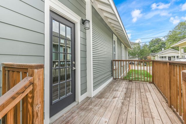 2902 Houston Avenue, Houston, TX 77009