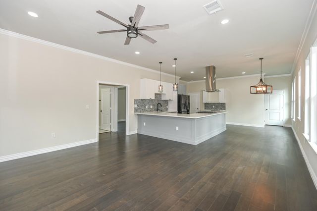 2902 Houston Avenue, Houston, TX 77009