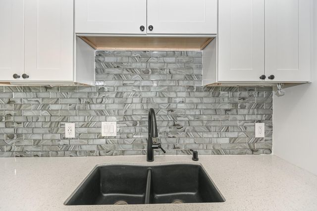 2902 Houston Avenue, Houston, TX 77009