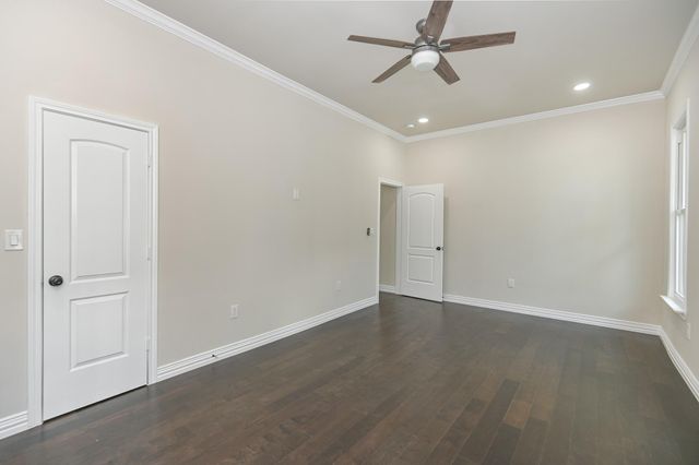 2902 Houston Avenue, Houston, TX 77009