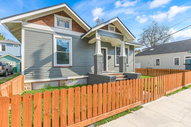 2902 Houston Avenue, Houston, TX 77009