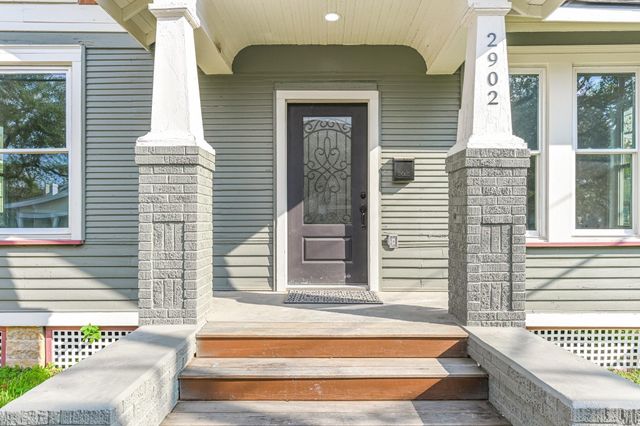 2902 Houston Avenue, Houston, TX 77009