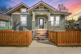 2902 Houston Avenue, Houston, TX 77009