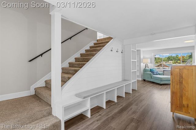 241 Reymont Road, Waterford, MI 48327