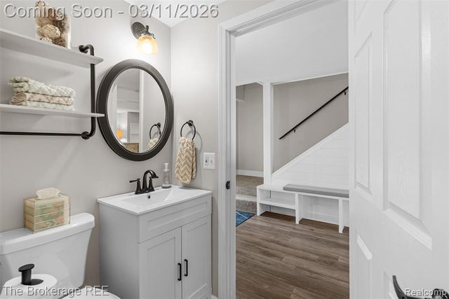 241 Reymont Road, Waterford, MI 48327