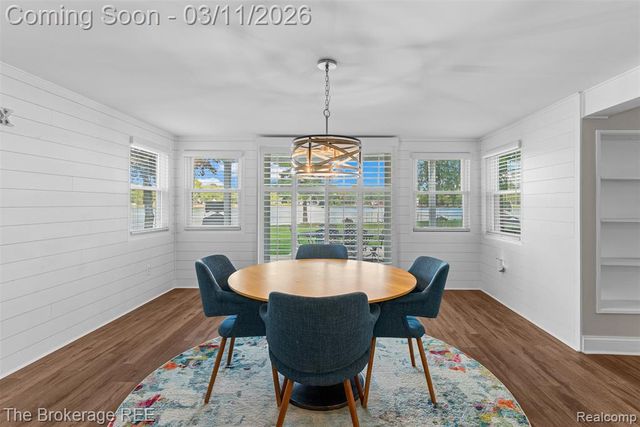 241 Reymont Road, Waterford, MI 48327