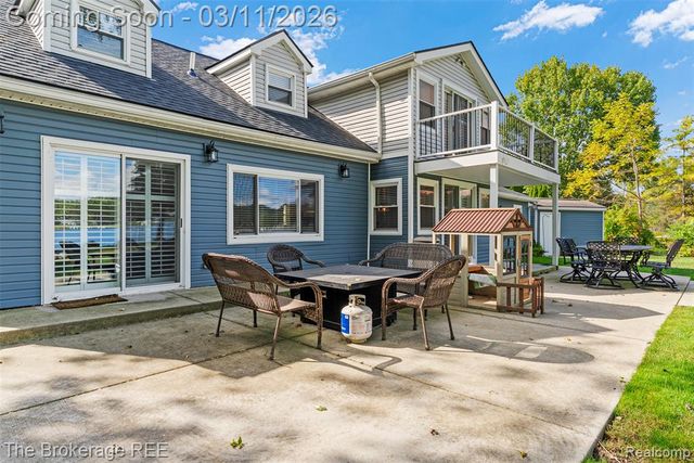 241 Reymont Road, Waterford, MI 48327