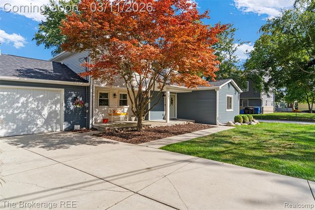 241 Reymont Road, Waterford, MI 48327