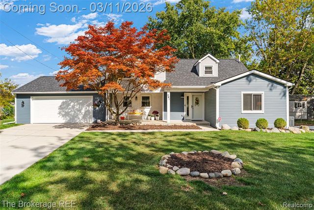 241 Reymont Road, Waterford, MI 48327