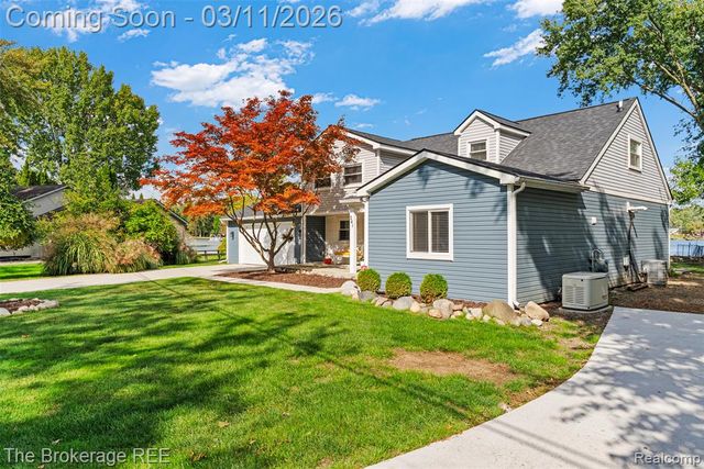 241 Reymont Road, Waterford, MI 48327