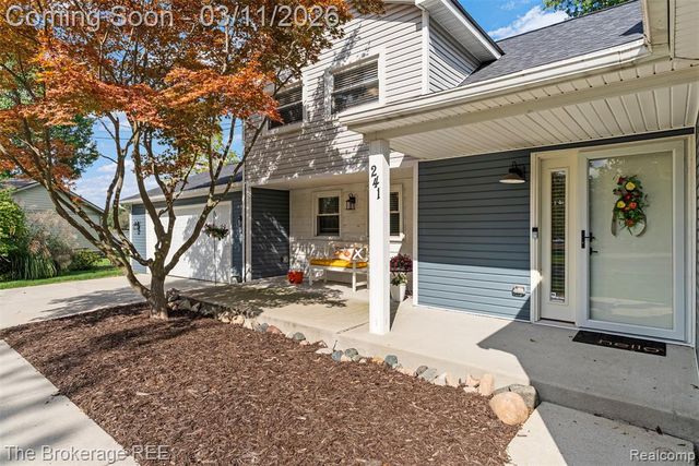 241 Reymont Road, Waterford, MI 48327