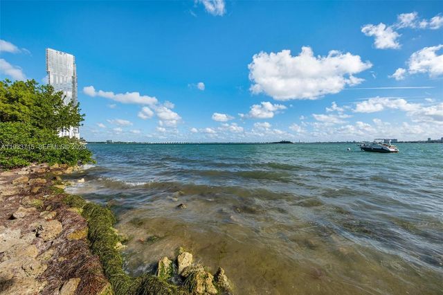 1800 N Bayshore Dr 3206, Miami, FL 33132