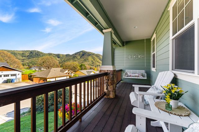 509 Cypress Avenue, Rogue River, OR 97537