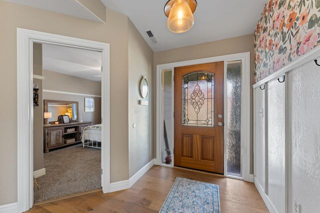 509 Cypress Avenue, Rogue River, OR 97537